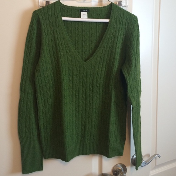 J crew cable knit sweater