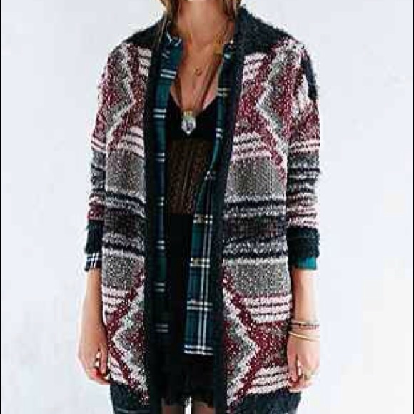 ISO: Ecote (UO) "Cabin Fever" Cardigan (XS/S) - Picture 3 of 3