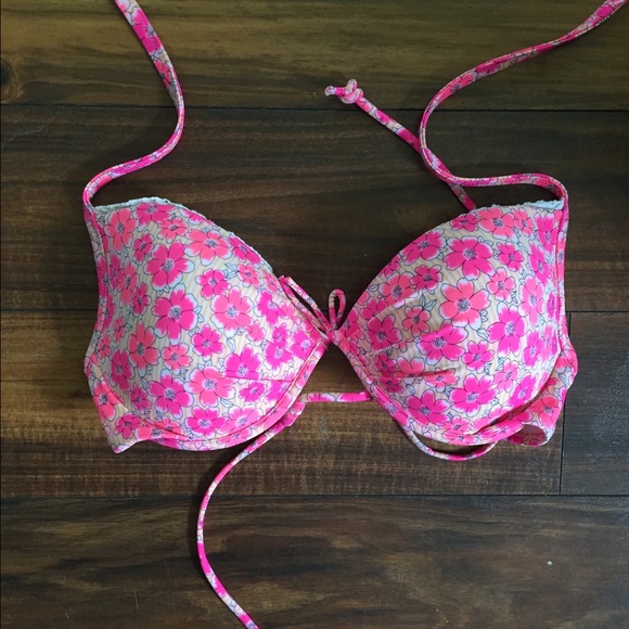 🎉one day sale🎉Victoria's Secret Bikini top