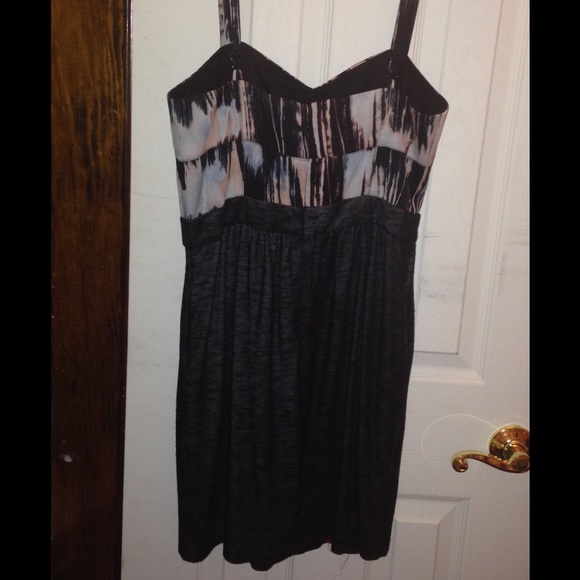 🎀BCBG Generation Dress🎀 - Picture 2 of 3