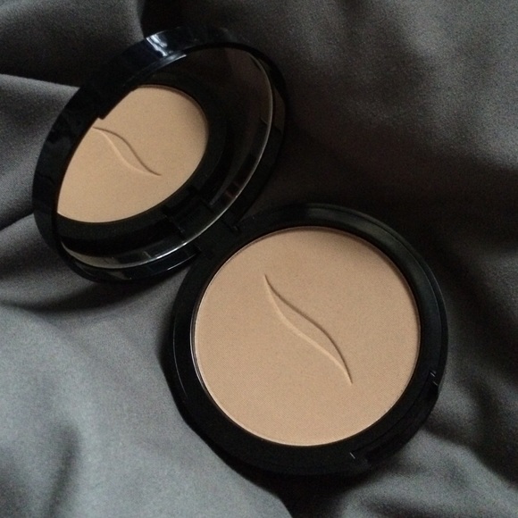 Sephora Collection Bronzer Powder (Never Used)