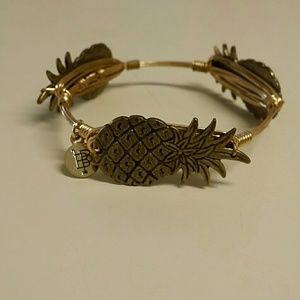 Bourbon and Boweties pinapple