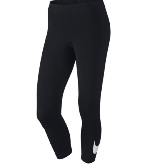 Nike Pants - NIKE CLUB CAPRIS