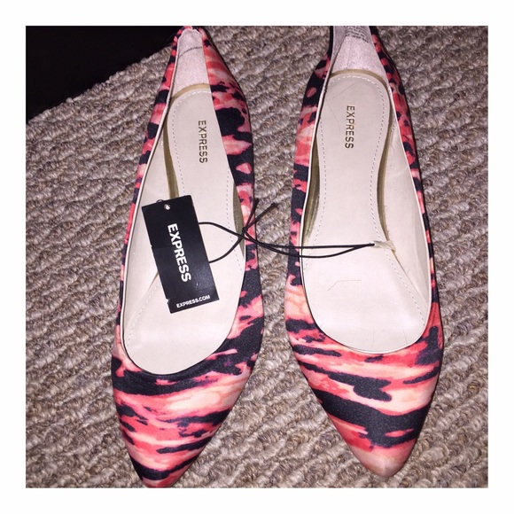 Patterned Flats - Picture 2 of 2