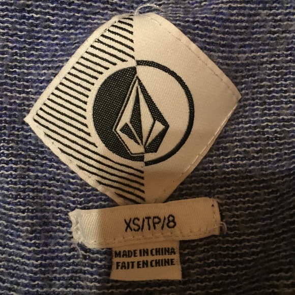 Zip up - Picture 3 of 3