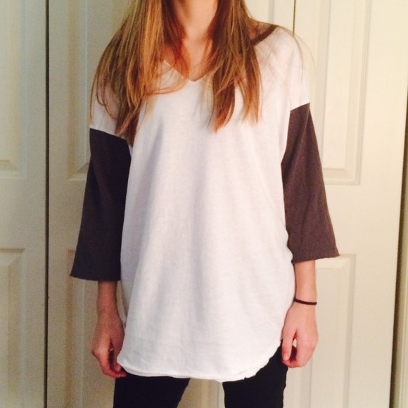 Oversized colorfast apparel cropped sleeve shirt - Picture 1 of 3