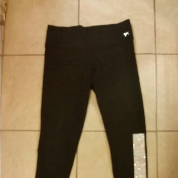 🚫Sold🚫VS PINK bling varsity crew & ultimate yoga - Picture 4 of 4