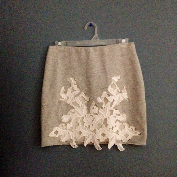 Zara Dresses & Skirts - NWOT ZARA mini skirt with lace