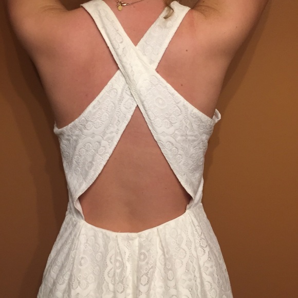 Backless dress from Hollister - Picture 1 of 4