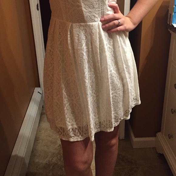 Backless dress from Hollister - Picture 3 of 4