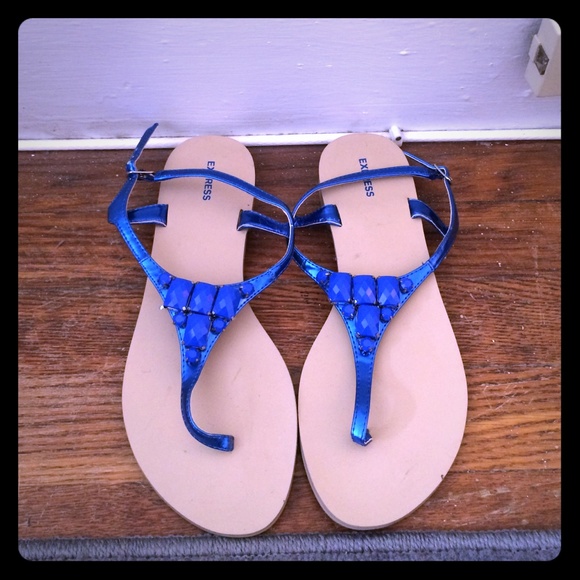 Express Sandals