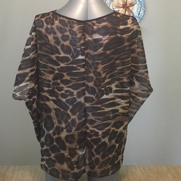 Sheer Leopard Print Batwing Top Sz Med/Large - Picture 2 of 2