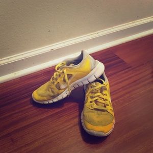 Nike Live strong Free run 5.0