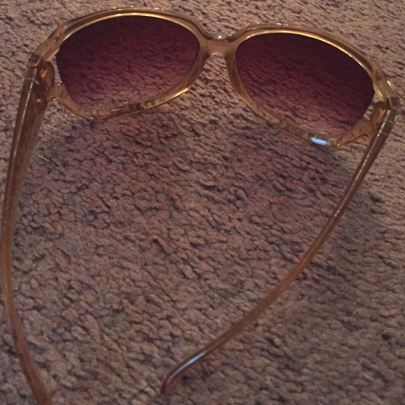 Kenneth Cole Reaction Glasses - Picture 2 of 4