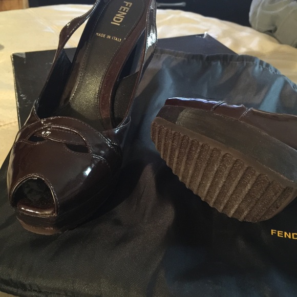 FENDI PUMPS๐๐๐๐๐ - Picture 3 of 4