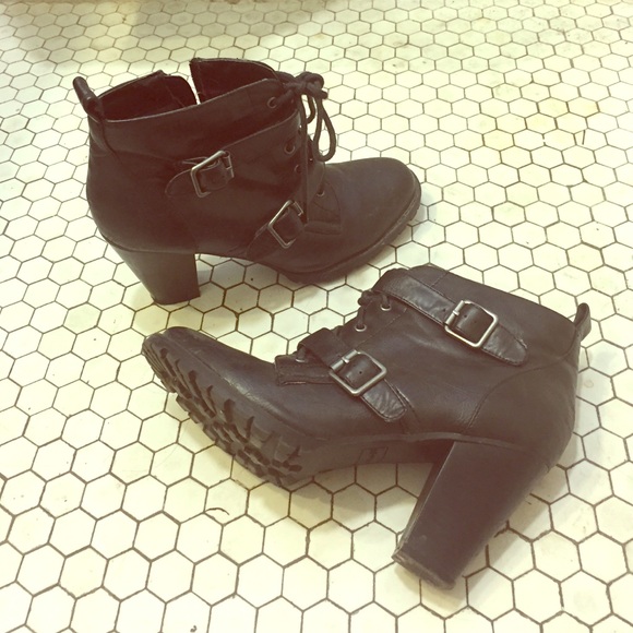 Madden Girl Zip Up Black Booties