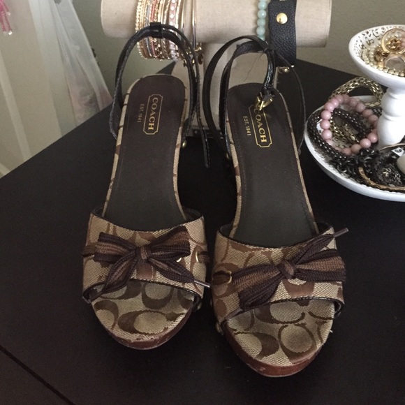 Coach platforms