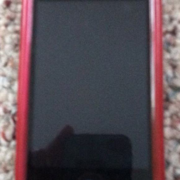 2nd. Generation iPod cover red