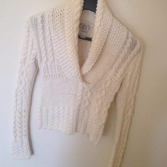 Cream cropped sweater