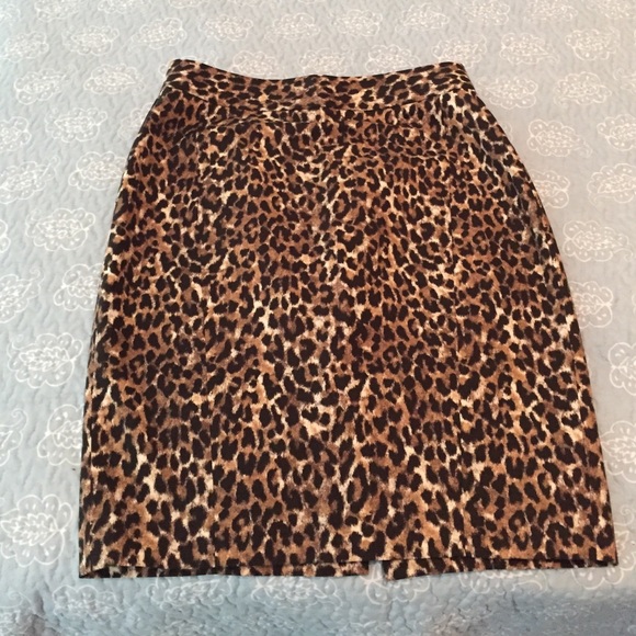 LOFT Curvy Fit Leopard Print Pencil Skirt NWT