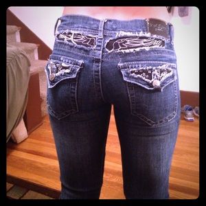 Buckle jeans