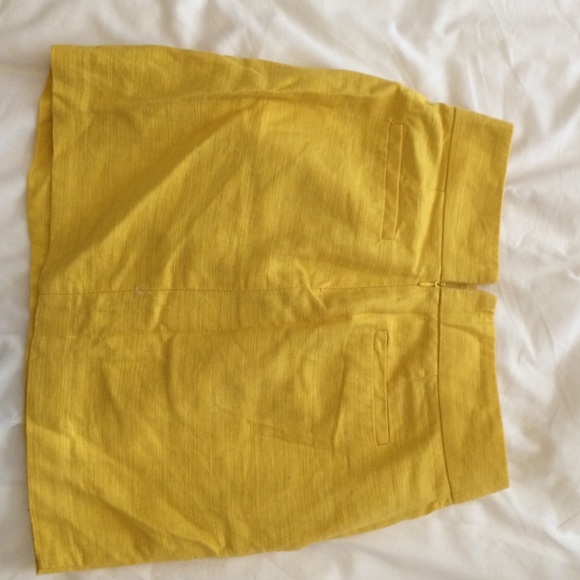 Forever 21 pencil skirt - Picture 2 of 2