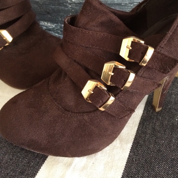 Brown suede Nordstrom booties - Picture 2 of 4