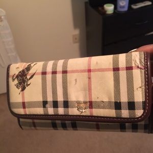 Burberry wallet