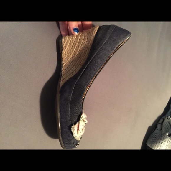 Aerosoles WEDGES SIZE 7.5 WORN ONCE