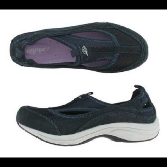 EASY SPIRIT SLIP ON SNEAKERS
