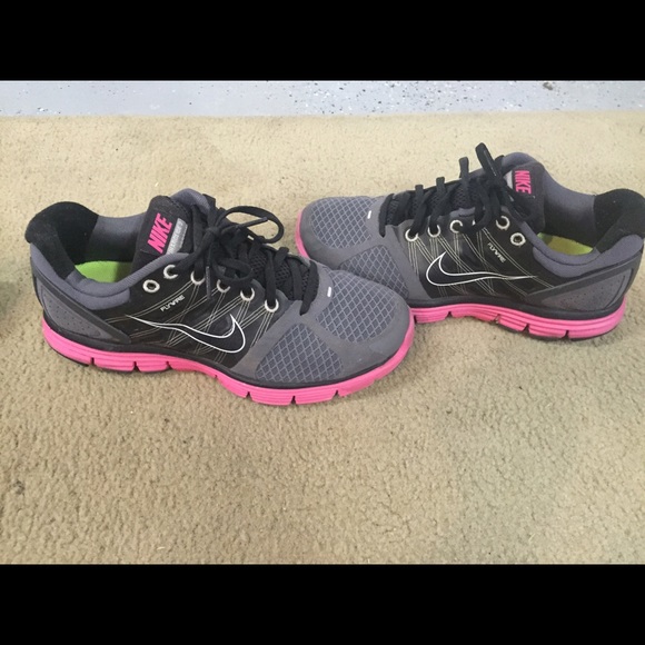 Nike like new! Size 8