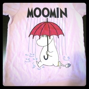 Used uni qlo kids t-shirt size 7-6 moomin