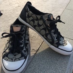 Authentic Coach Barrett Black and White Shoes