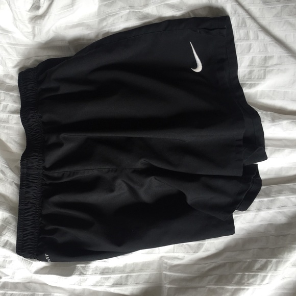 Black nike shorts