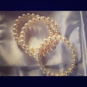 Pearl bracelets