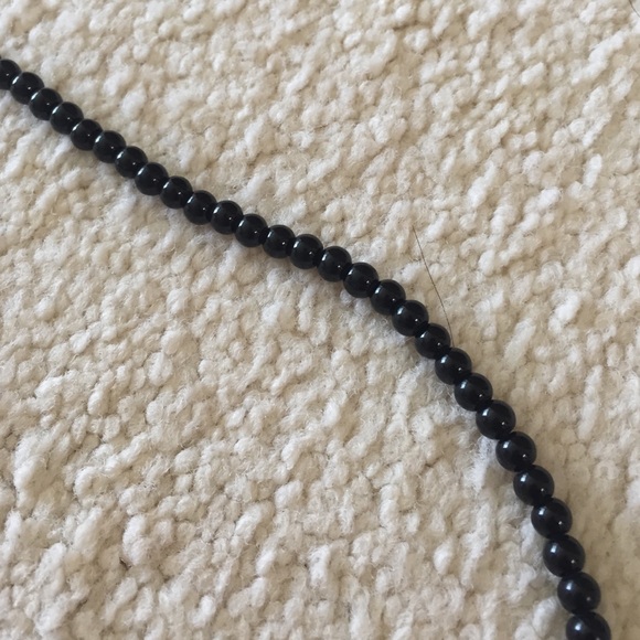 Black bead necklace - Picture 3 of 3