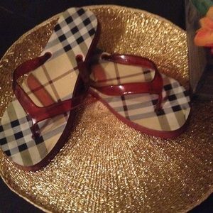 Burberry flip flop