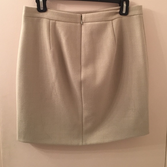 JCrew skirt - 100% wool - Picture 2 of 3