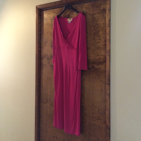 πHP - Pink, long-sleeved Bloomie's dress. - Picture 2 of 4
