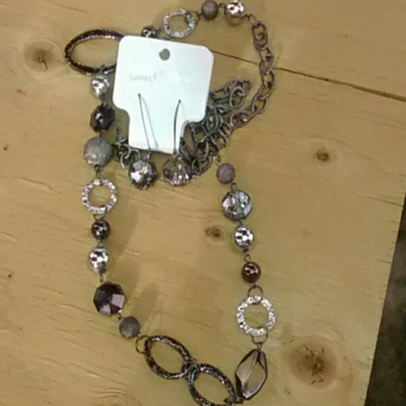 Earrings and necklace set