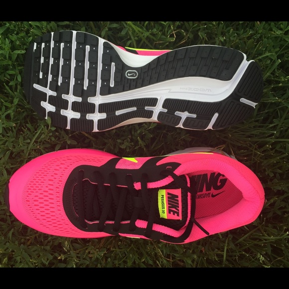 SOLD‼️nike air zoom pegasus+ - Picture 3 of 3