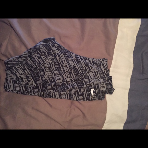 Nike leggings