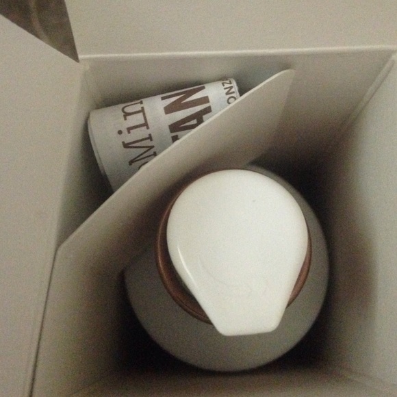 โ๏ธSOLDโ๏ธFaux Tan Body & Zoya nail polish Yana.๐บ๐ - Picture 4 of 4