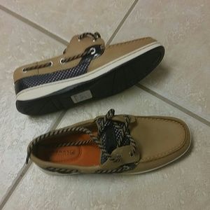 Lady's sperry's