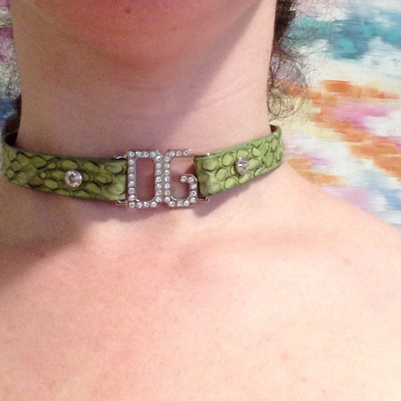 dolce & gabbana chocker and matching bracelet