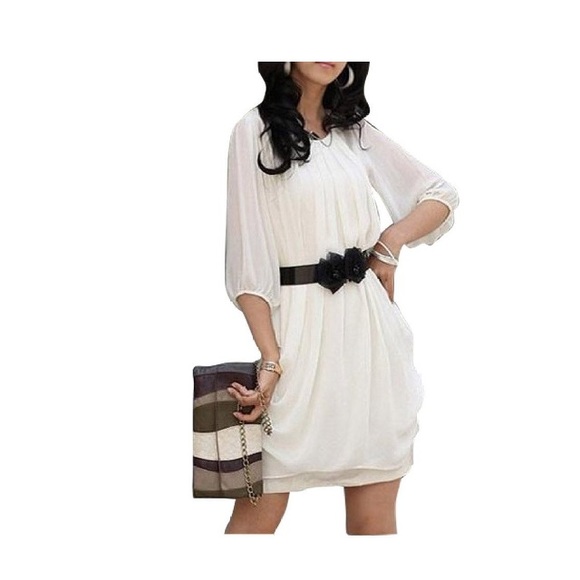 *Traded* BLACK version of this dress available.‼️ - Picture 2 of 3