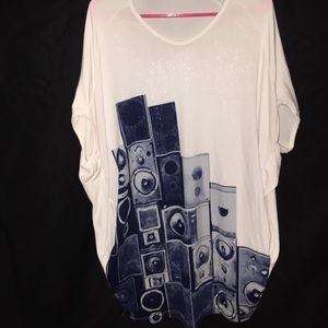 White & Blue Speakers Tunic With Pockets!