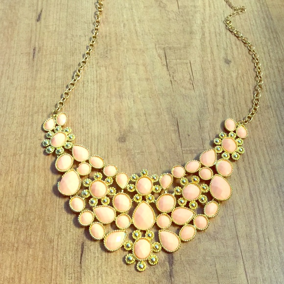 Necklace w/earrings(Traded w/geliukas)