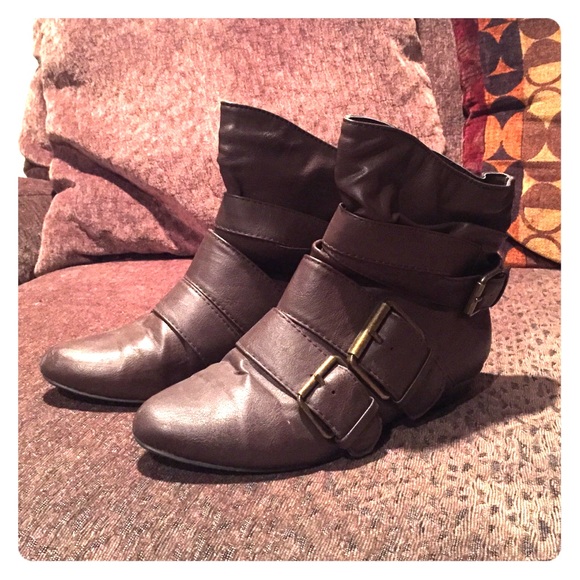 Brown Ankle Boots!
