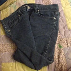 grey/blue jeans